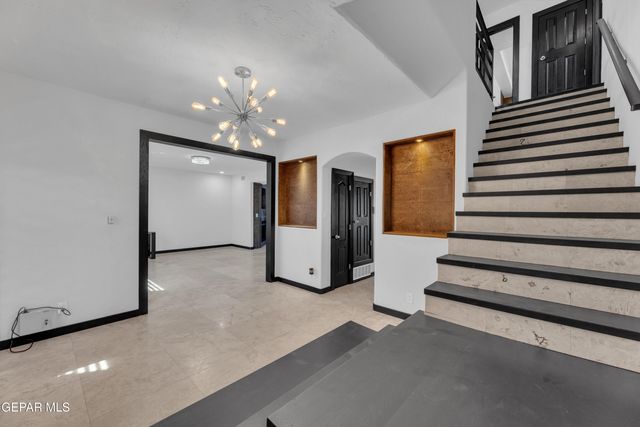 6253 COSECHA LUNA Circle, El Paso, TX 79932