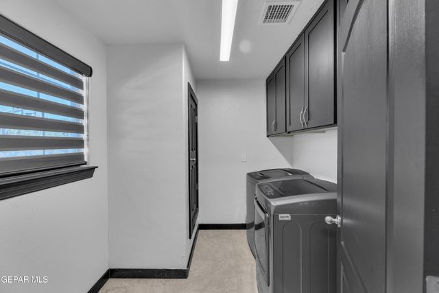 6253 COSECHA LUNA Circle, El Paso, TX 79932