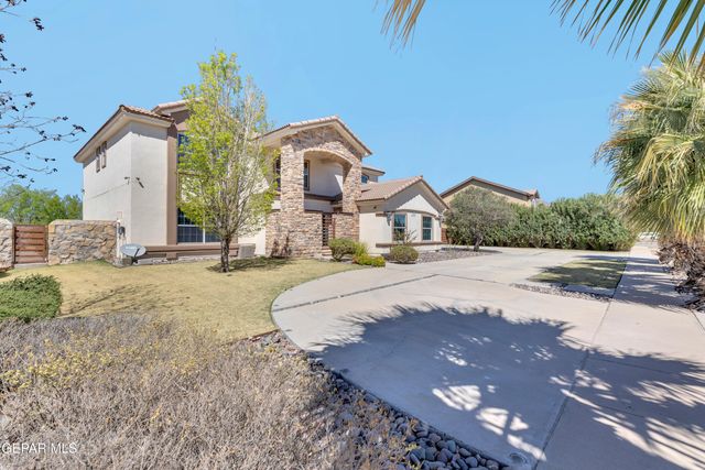6253 COSECHA LUNA Circle, El Paso, TX 79932