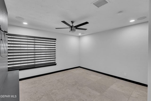 6253 COSECHA LUNA Circle, El Paso, TX 79932