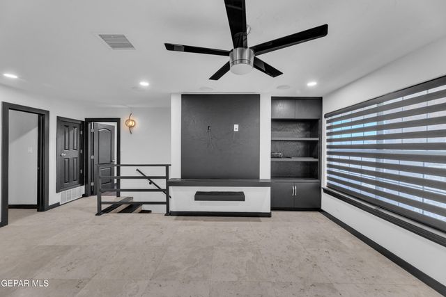 6253 COSECHA LUNA Circle, El Paso, TX 79932