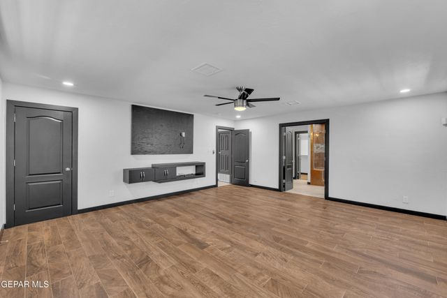 6253 COSECHA LUNA Circle, El Paso, TX 79932