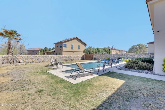 6253 COSECHA LUNA Circle, El Paso, TX 79932