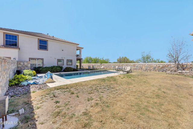 6253 COSECHA LUNA Circle, El Paso, TX 79932