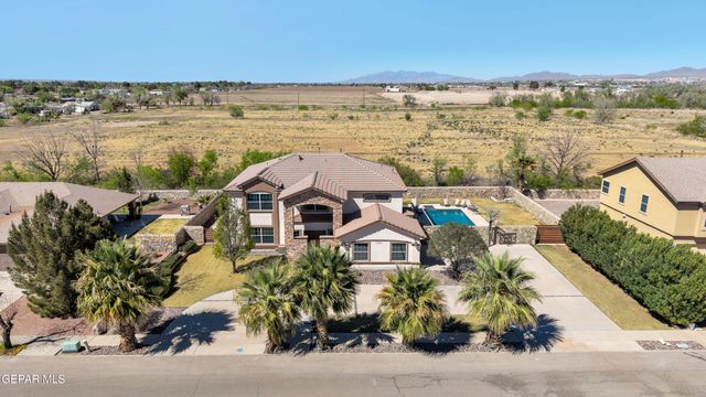 6253 COSECHA LUNA Circle, El Paso, TX 79932