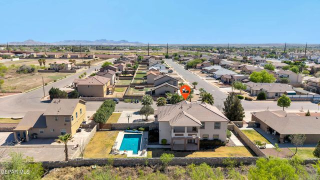 6253 COSECHA LUNA Circle, El Paso, TX 79932