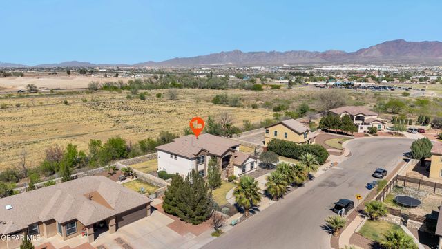 6253 COSECHA LUNA Circle, El Paso, TX 79932