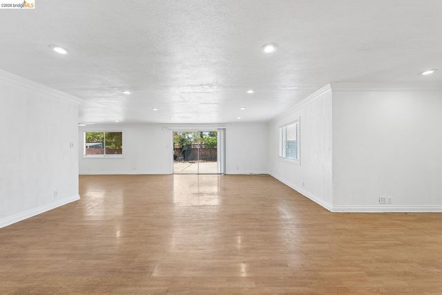 15138 Hiawatha ST, Mission Hills (los Angeles), CA 91345