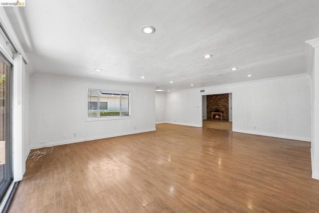15138 Hiawatha ST, Mission Hills (los Angeles), CA 91345