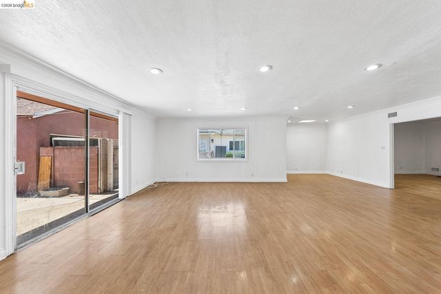 15138 Hiawatha ST, Mission Hills (los Angeles), CA 91345