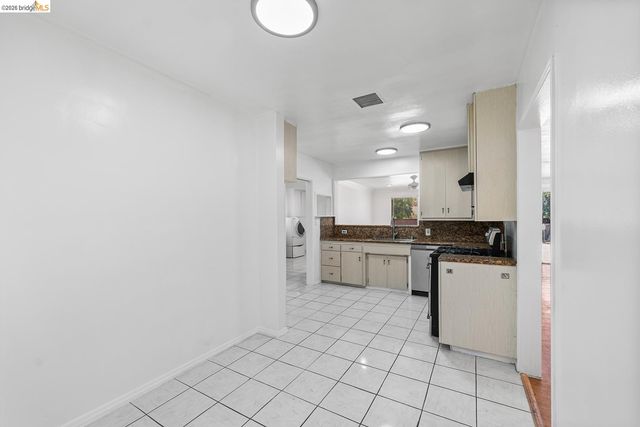 15138 Hiawatha ST, Mission Hills (los Angeles), CA 91345