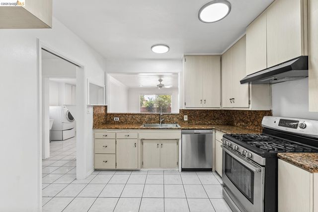 15138 Hiawatha ST, Mission Hills (los Angeles), CA 91345