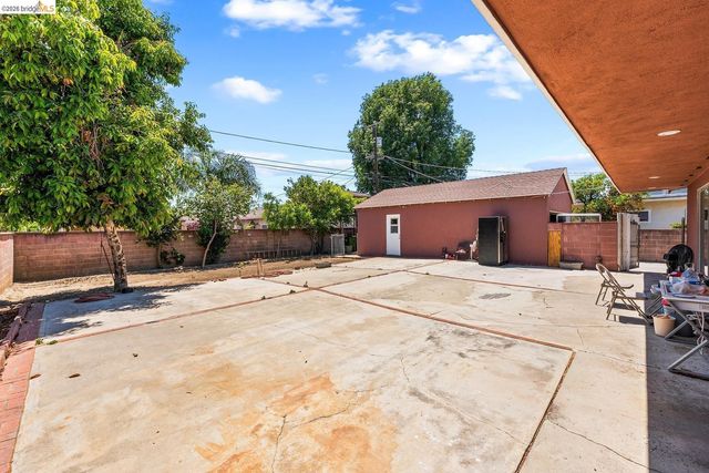 15138 Hiawatha ST, Mission Hills (los Angeles), CA 91345