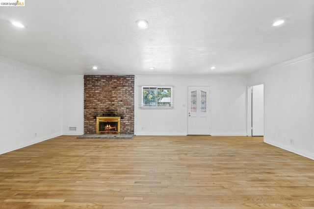 15138 Hiawatha ST, Mission Hills (los Angeles), CA 91345