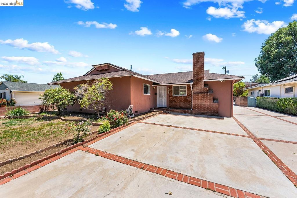 15138 Hiawatha ST, Mission Hills (los Angeles), CA 91345
