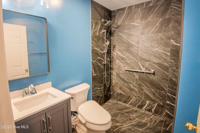 1548 Cambridge, Greenville, NC 27834