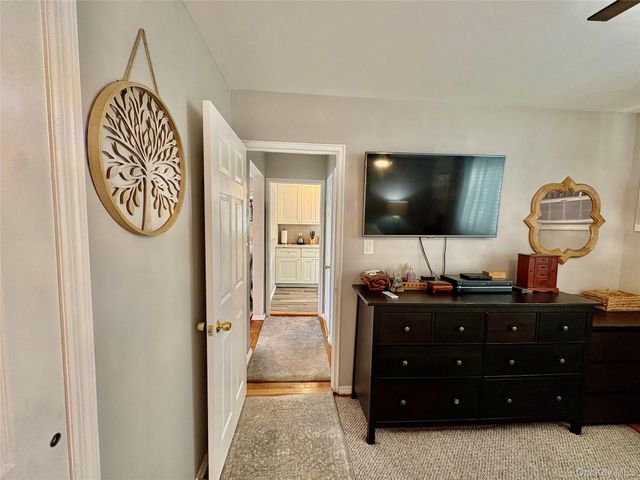 260-08 74th Avenue 2nd Floor, Glen Oaks, NY 11004