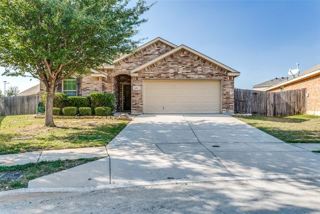 11204 Beechgrove Court, Fort Worth, TX 76140