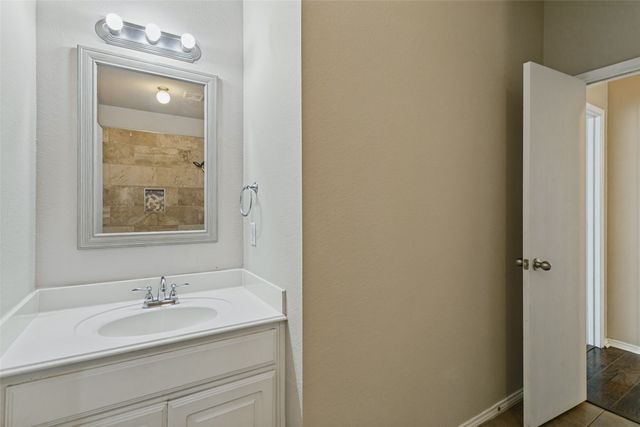 11204 Beechgrove Court, Fort Worth, TX 76140