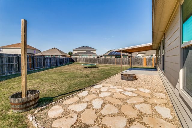 11204 Beechgrove Court, Fort Worth, TX 76140
