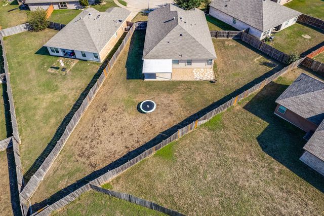 11204 Beechgrove Court, Fort Worth, TX 76140
