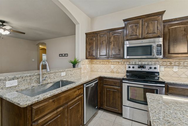 11204 Beechgrove Court, Fort Worth, TX 76140