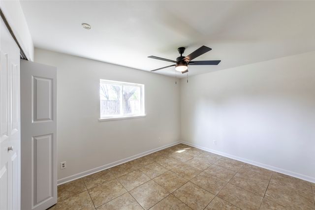 911 PRESTWICK Lane, Richardson, TX 75080