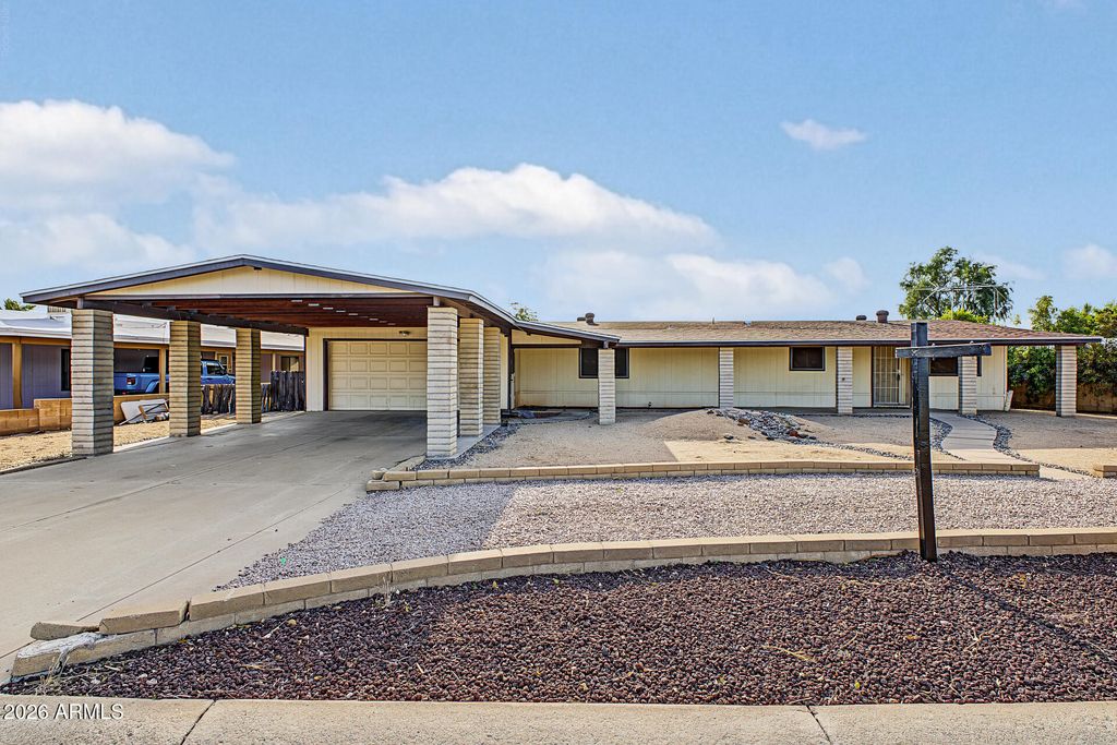 401 E MICHIGAN Avenue, Phoenix, AZ 85022 — exterior