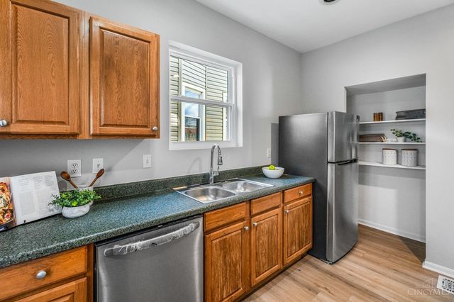 3554 Woodburn Avenue, Cincinnati, OH 45207