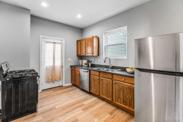 3554 Woodburn Avenue, Cincinnati, OH 45207