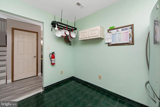 140 KETTLEBROOK DR, Mount Laurel, NJ 08054