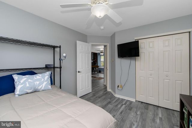 140 KETTLEBROOK DR, Mount Laurel, NJ 08054