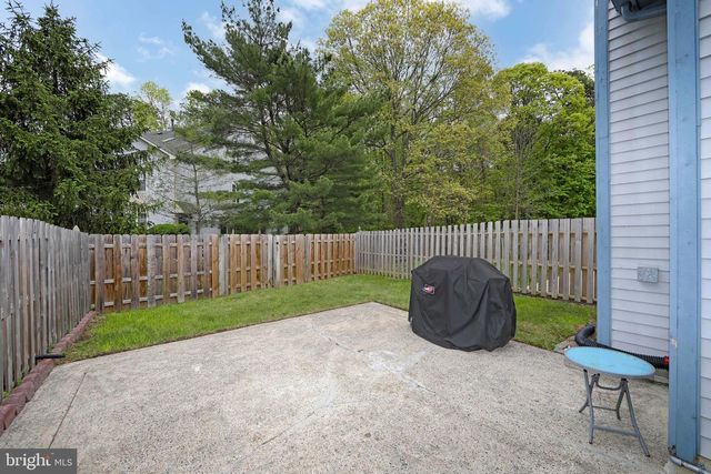 140 KETTLEBROOK DR, Mount Laurel, NJ 08054