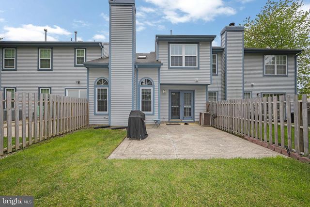 140 KETTLEBROOK DR, Mount Laurel, NJ 08054