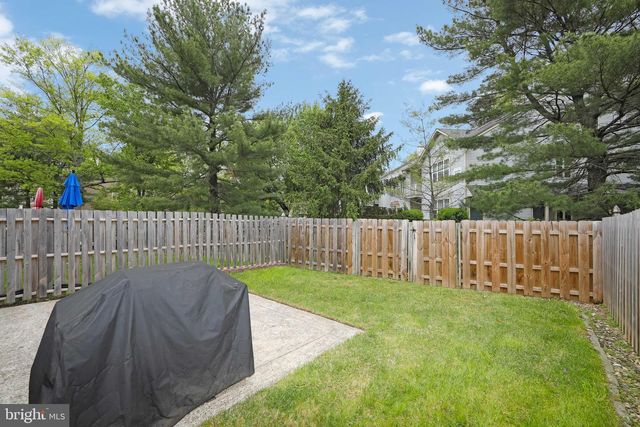 140 KETTLEBROOK DR, Mount Laurel, NJ 08054