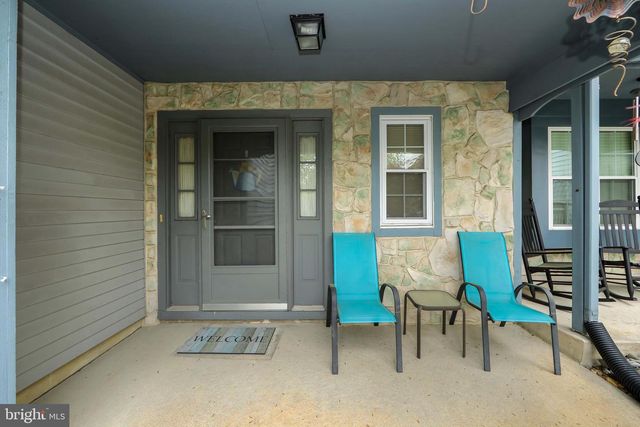 140 KETTLEBROOK DR, Mount Laurel, NJ 08054
