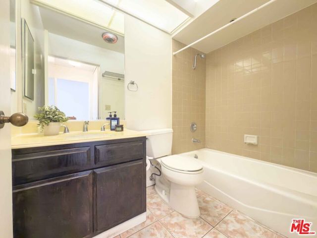 222 S Central Avenue 433, Los Angeles, CA 90012