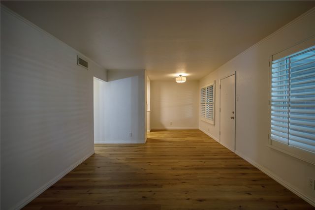 4206 Newton Avenue 112, Dallas, TX 75219