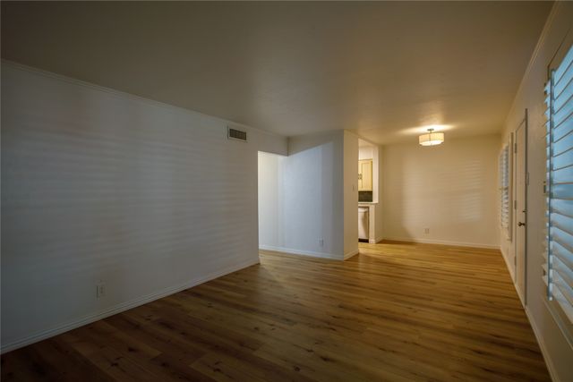 4206 Newton Avenue 112, Dallas, TX 75219