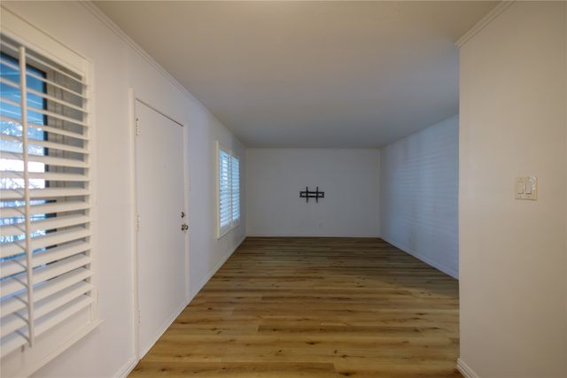 4206 Newton Avenue 112, Dallas, TX 75219