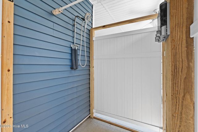 314 NE 61st Street, Oak Island, NC 28465