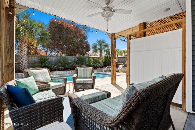 314 NE 61st Street, Oak Island, NC 28465