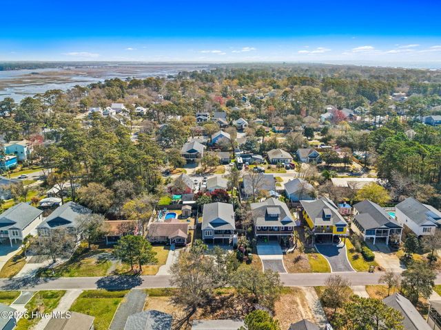 314 NE 61st Street, Oak Island, NC 28465