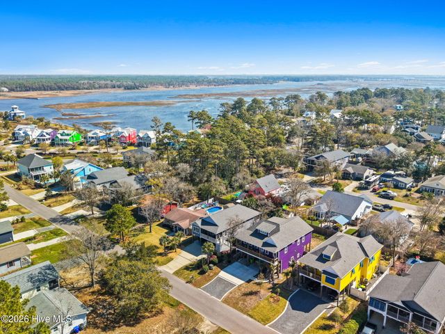 314 NE 61st Street, Oak Island, NC 28465