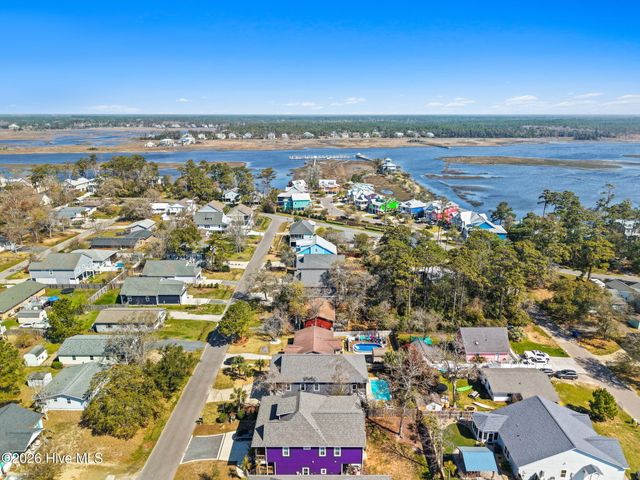 314 NE 61st Street, Oak Island, NC 28465