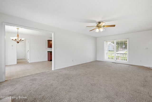 359 S Peak Ave, Shepherdsville, KY 40165