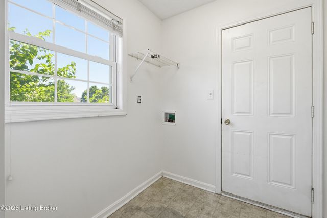 359 S Peak Ave, Shepherdsville, KY 40165