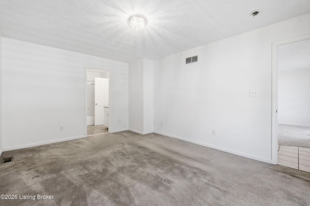 359 S Peak Ave, Shepherdsville, KY 40165