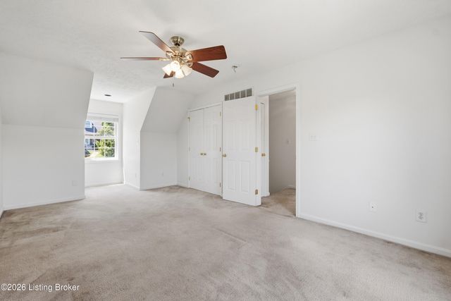 359 S Peak Ave, Shepherdsville, KY 40165