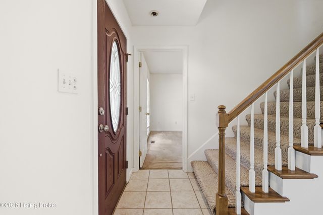 359 S Peak Ave, Shepherdsville, KY 40165
